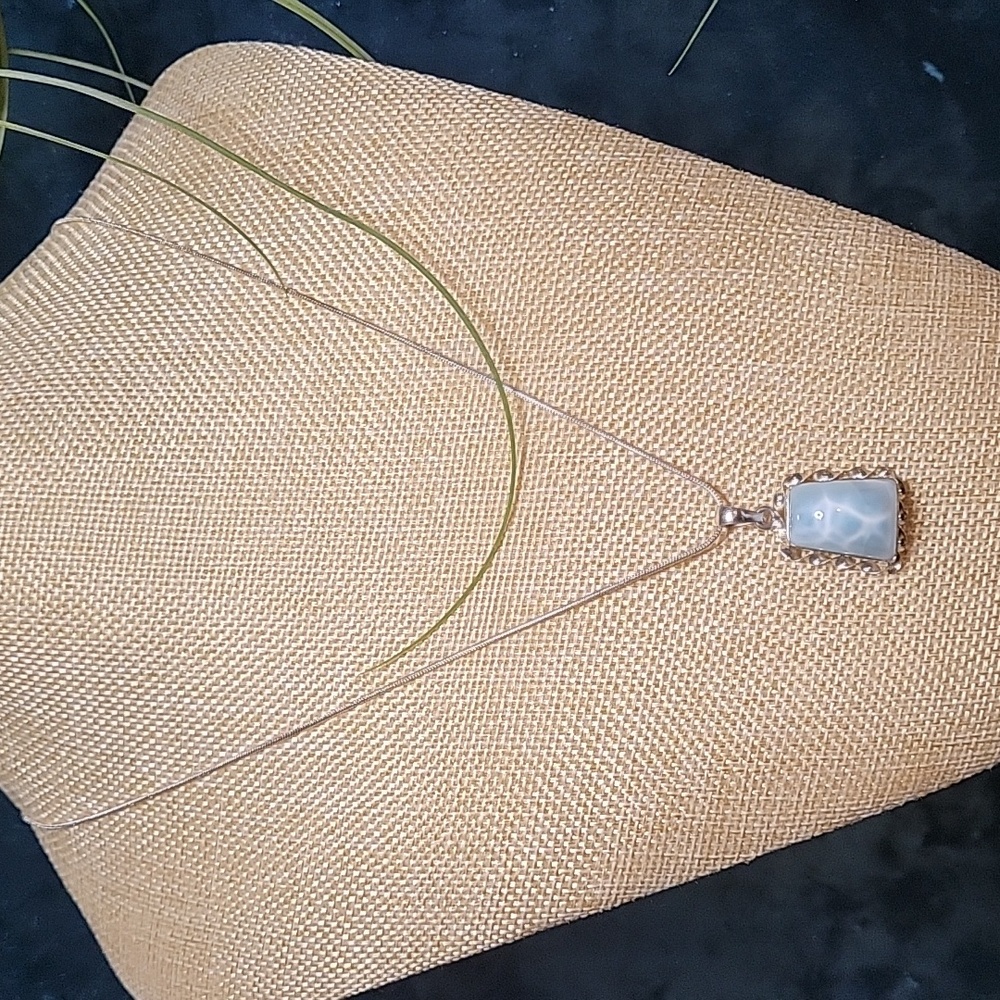 36CTS Larimar Pendant In Sterling Silver With Chain | HQ From Dominican Rep.